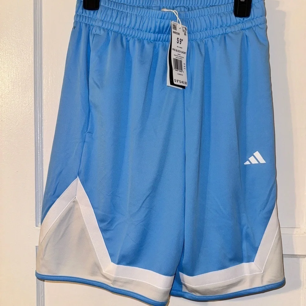 Adidas Men shorts NWT SMALL